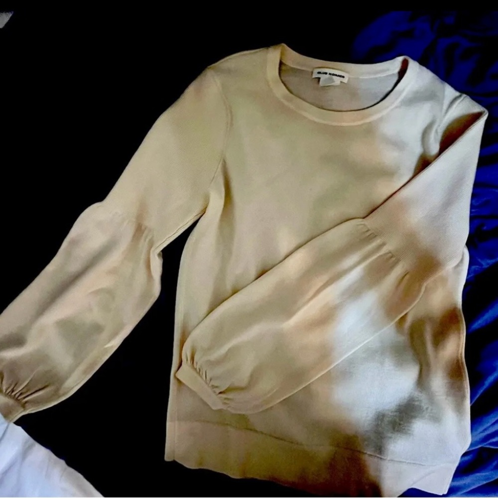 White Club Monaco 100% Wool Top